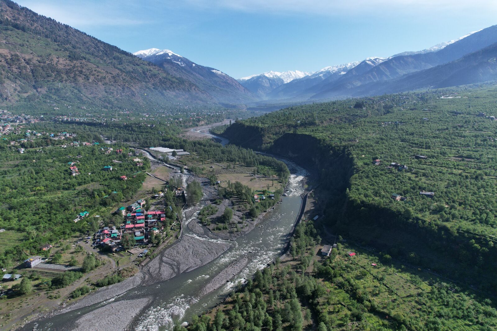 Riverside view near Mountainshack